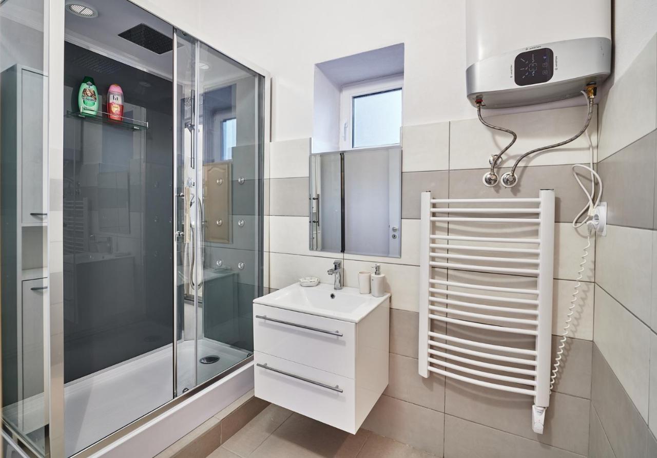 Apartman Bb Centrum Μπάνσκα Μπίστριτσα Εξωτερικό φωτογραφία