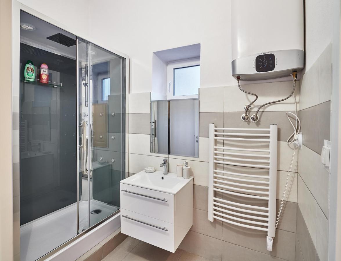 Apartman Bb Centrum Μπάνσκα Μπίστριτσα Εξωτερικό φωτογραφία